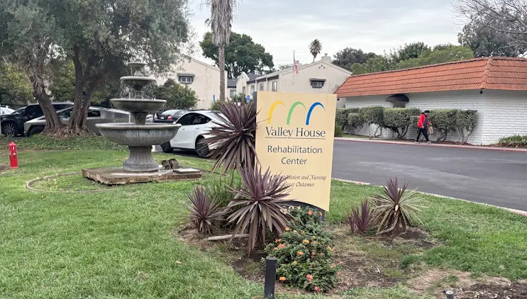 Valley House Rehabilitation Center logo